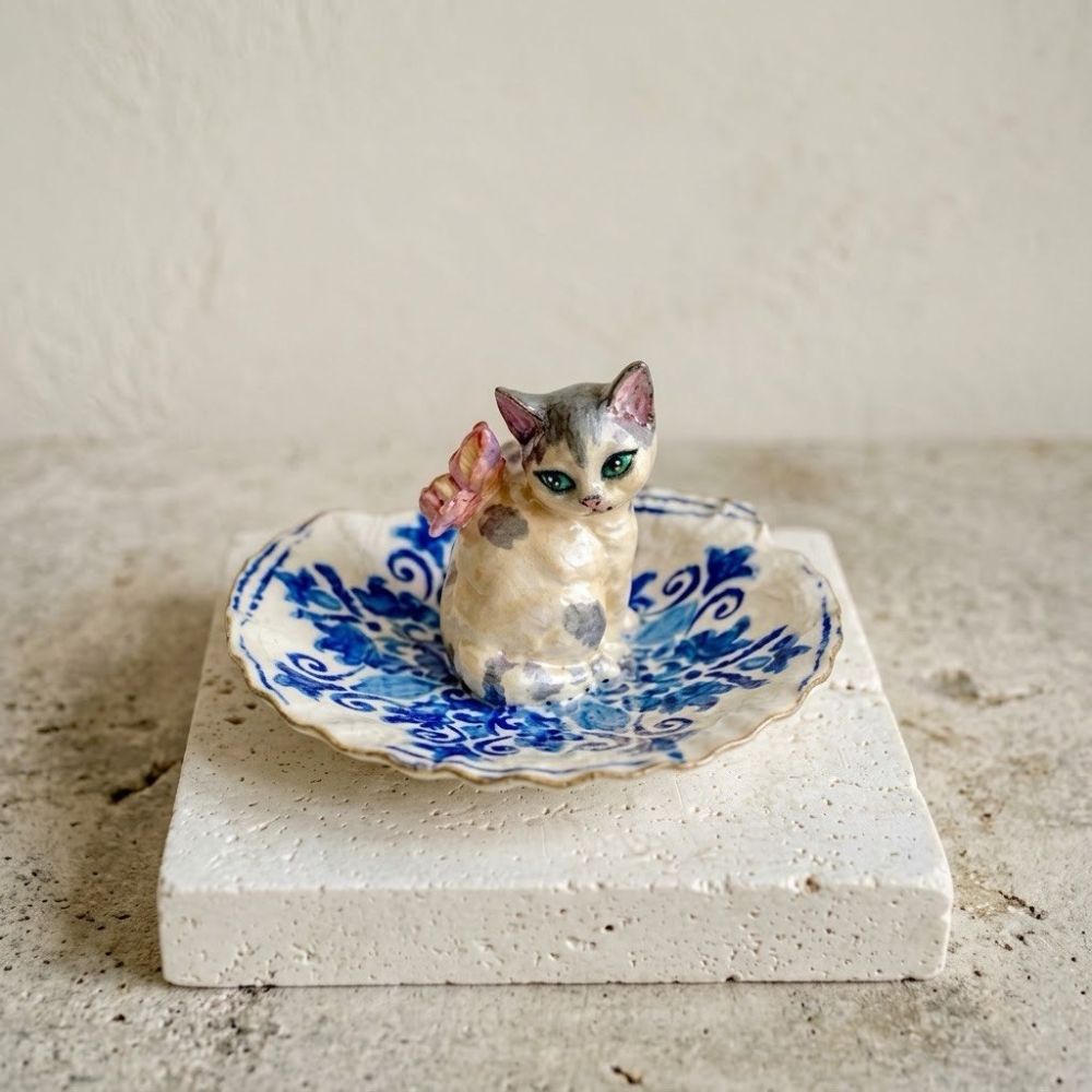 PG Winged cat