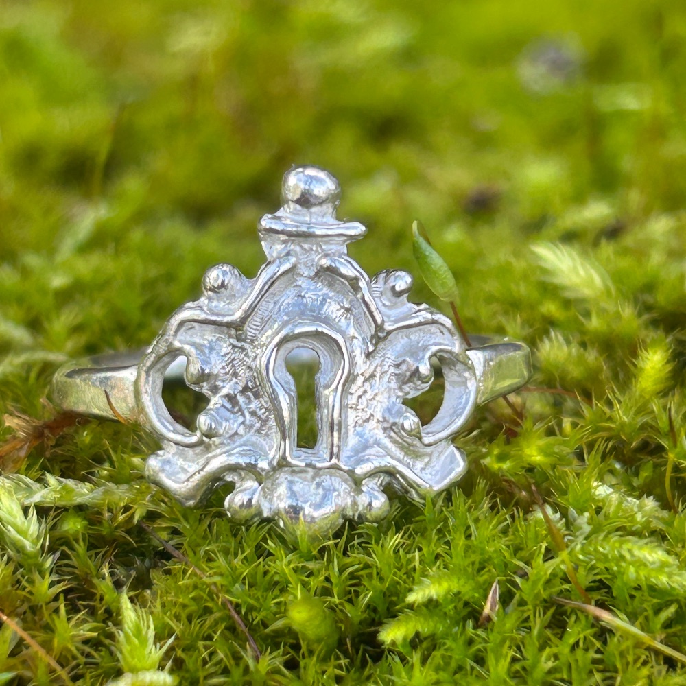 Keyhole Ring (925 Silver)