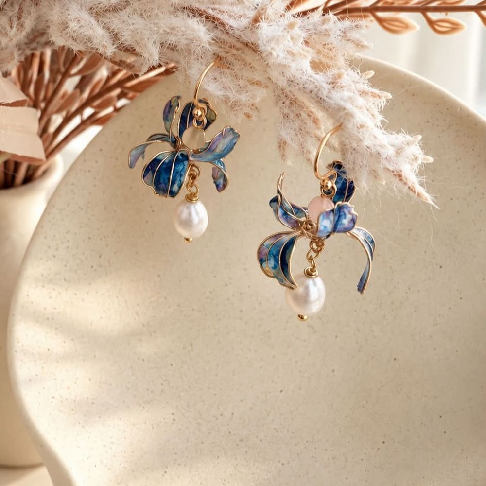 Iris Dangle Earrings — photo 5