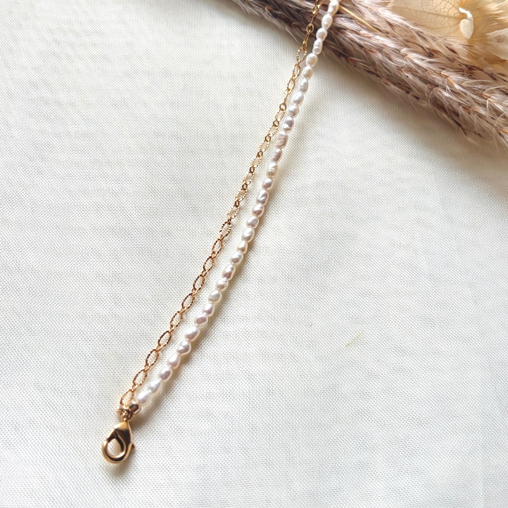 Freshwater Pearls and Gold Chain Bracelet — photo 3