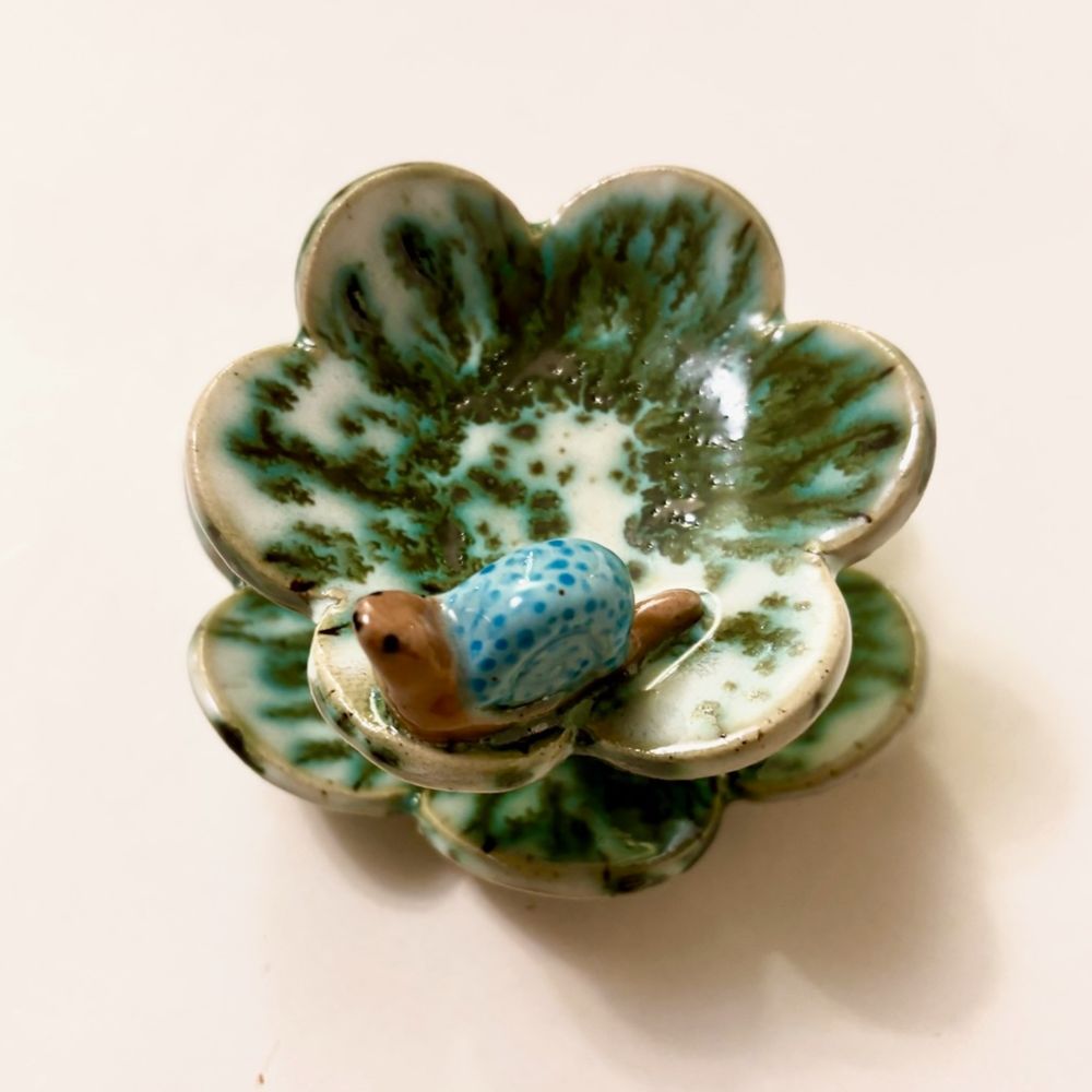Sakura Two-Tier Blossom Trinket Dish Green w Snail — photo 2