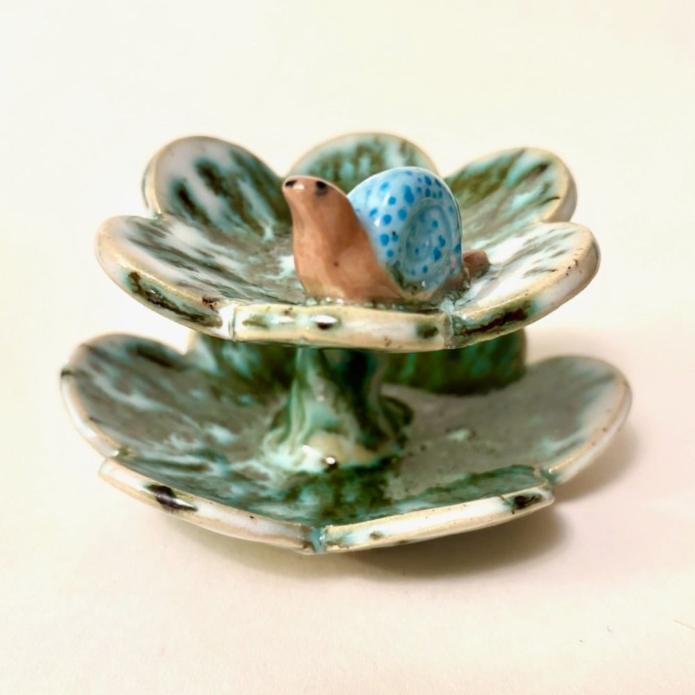 Sakura Two-Tier Blossom Trinket Dish Green w Snail — photo 3