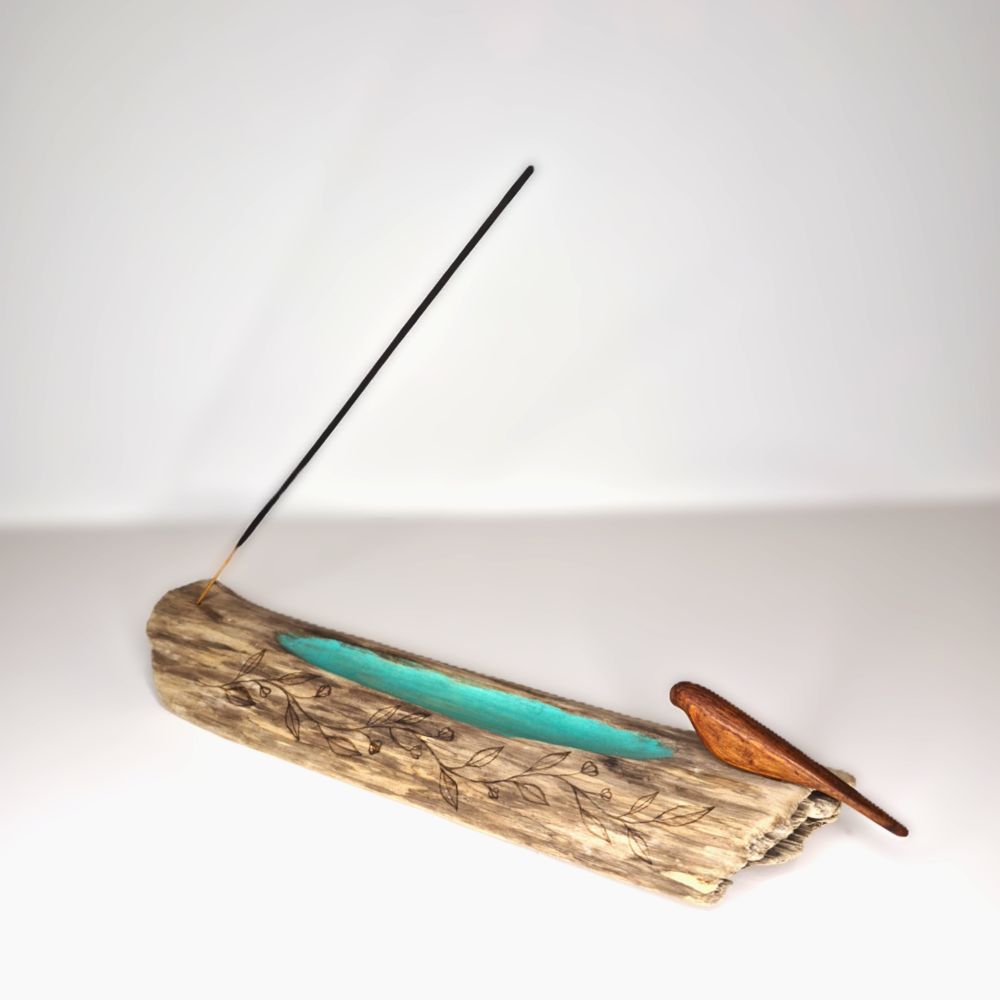 DW Incense Holder With Hand Carved Wooden Bird — photo 2