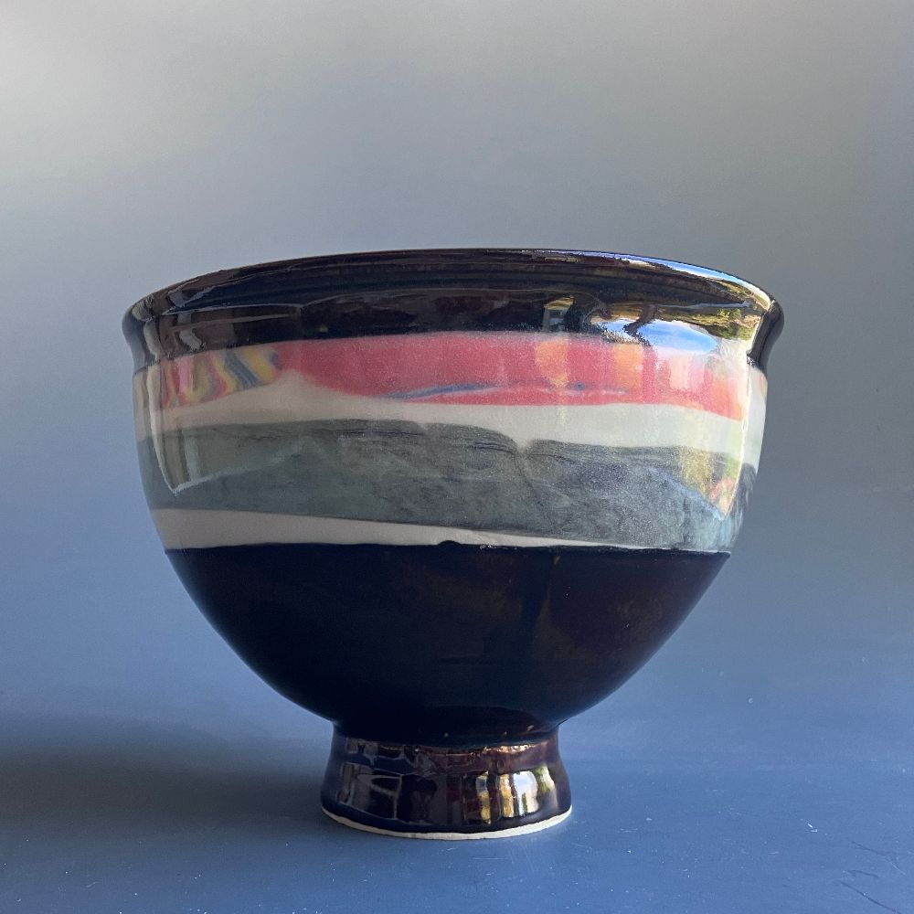 Footed bowl
