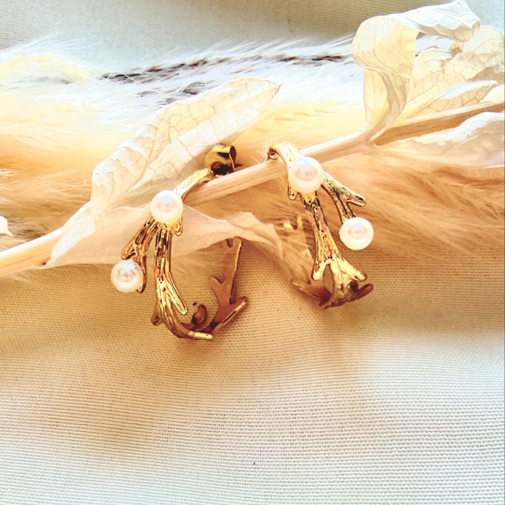 Leaf Hoop Earrings — photo 3