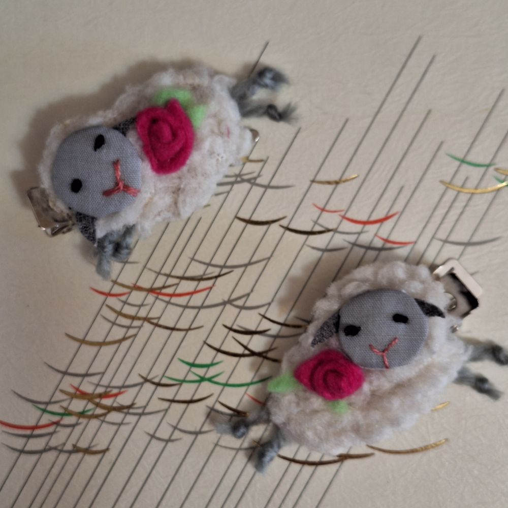 PWU Hair Clip