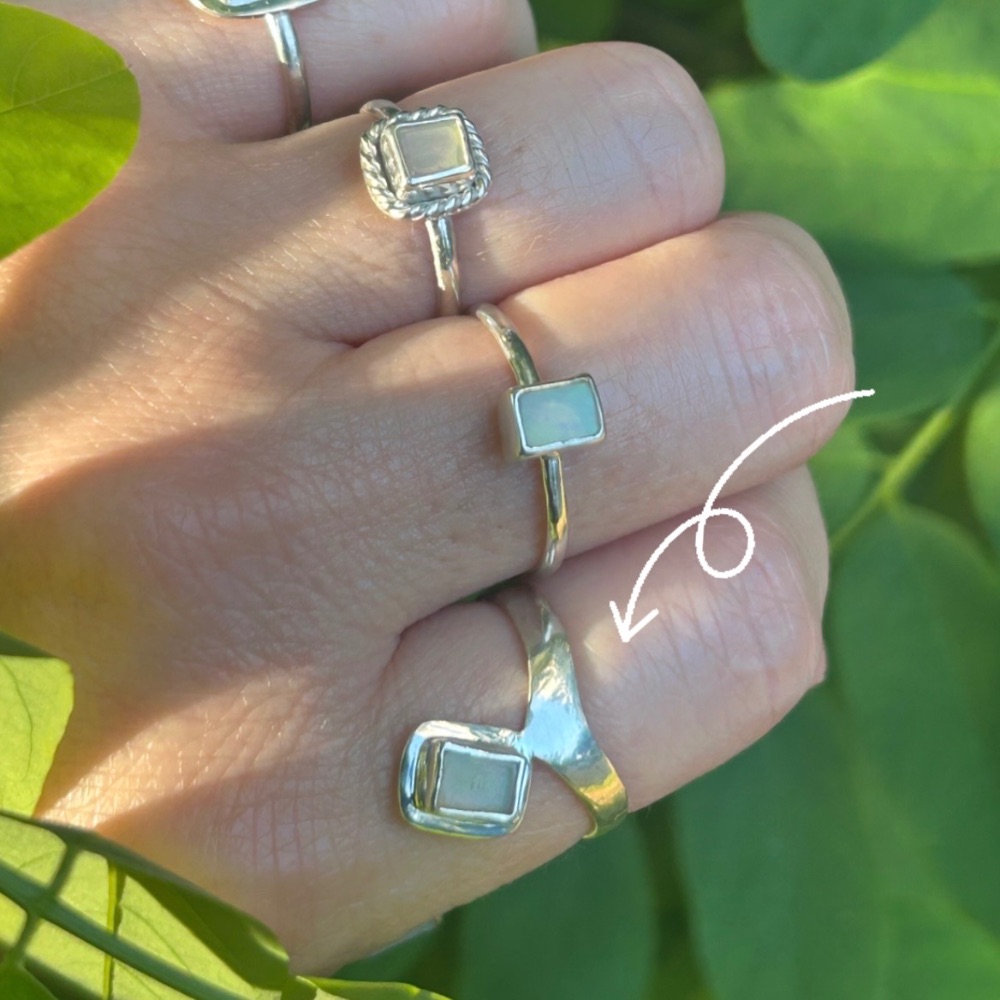 Opal & 925 Silver V band Ring Size 9